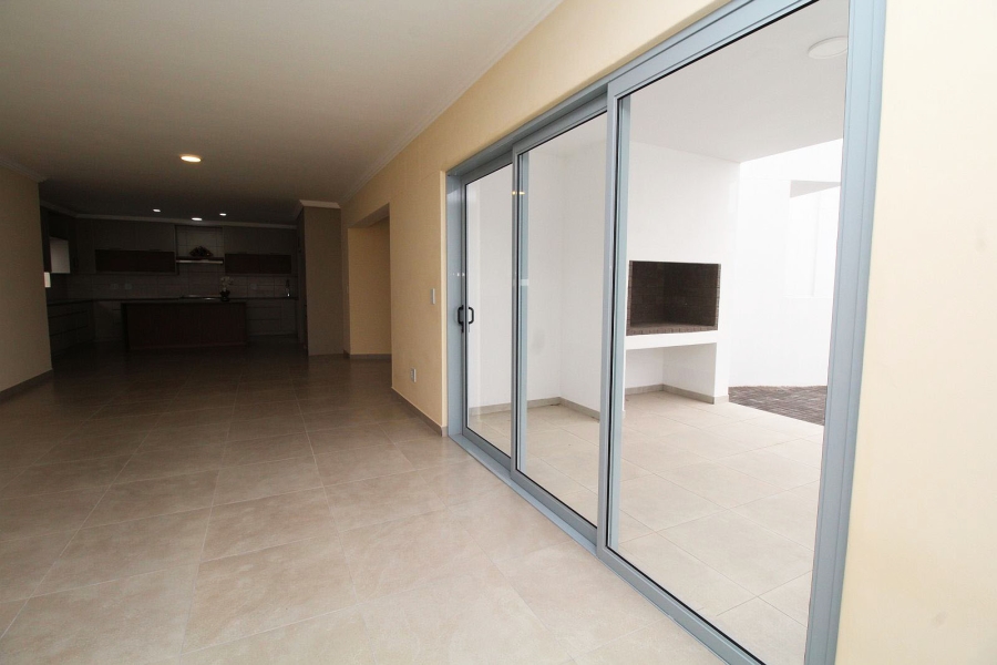 3 Bedroom Property for Sale in Blue Lagoon Western Cape